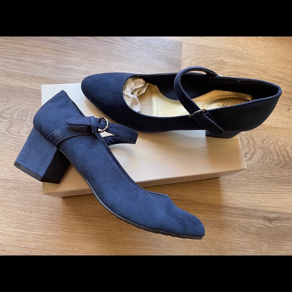 SoftStyle Hush Puppies Dustie Mary Jane Pump Heels